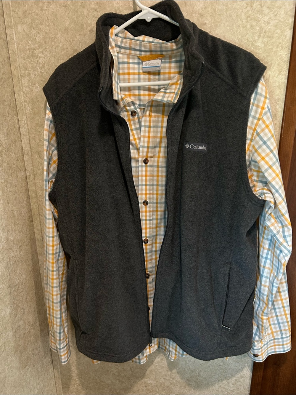 Columbia shirt& vest Worn once for 30 minutes literally like brand new.